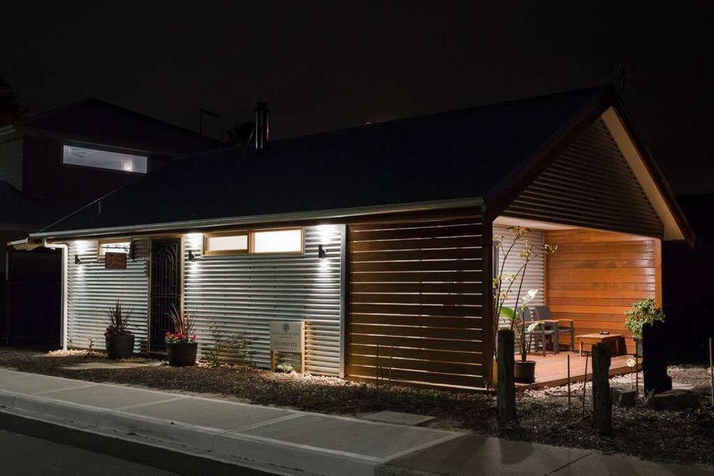 Bird In Hand Cottage, Port Noarlunga ภายนอก รูปภาพ